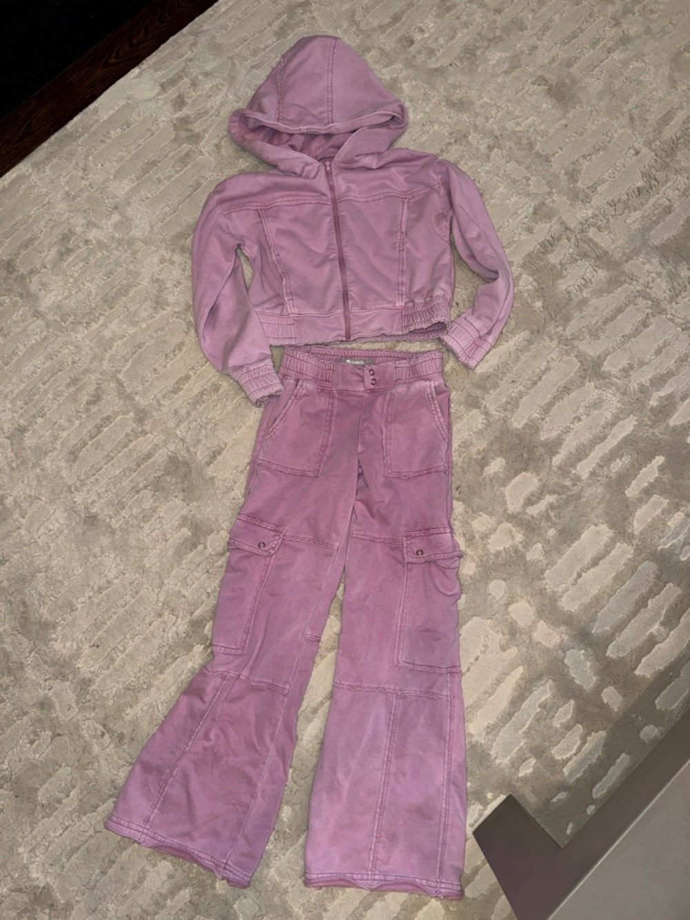 Tractr Dusty Pink Cropped Hoodie L and Cargo Pants 10 Set